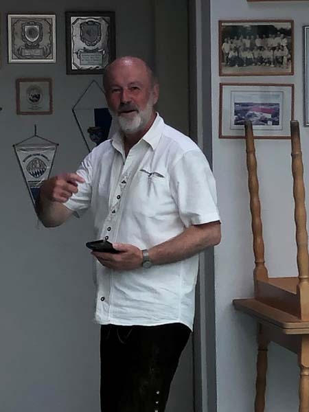 S (80)
